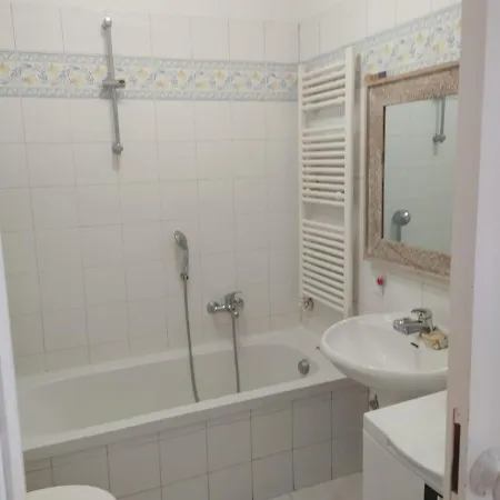 Casa Stefania: Centrale A Apartment