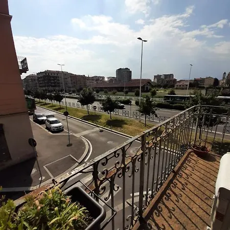 Casa Stefania: Centrale A Apartment